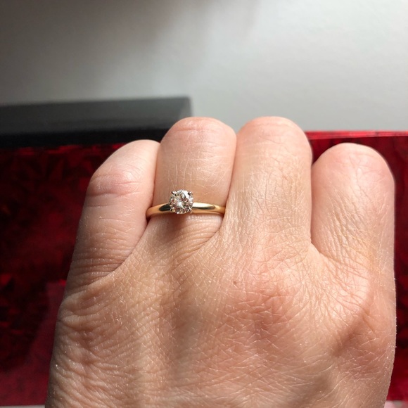 FLASH SALE 🌺🌺 14k gold round diamond engagement ring is approx. .45ct - Picture 5 of 14